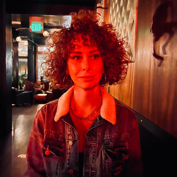 Meet your Posher, Rachel - Picture 1 of 1